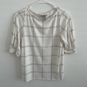 H&M Women’s White and Black Patterned Blouse